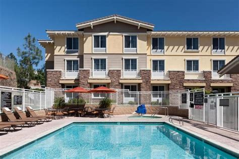 pet-friendly suites in santa clarita|Pet.